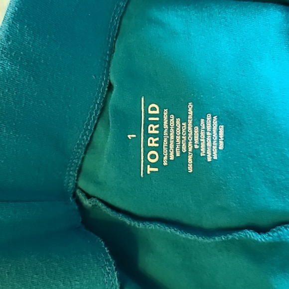 Torrid Blue Capri Leggings - Picture 3 of 3